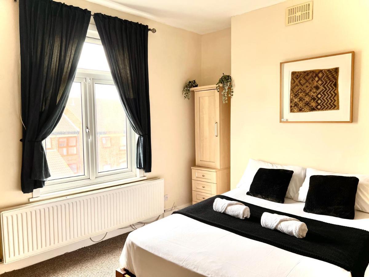 Aldgate Holiday Rooms London Exteriör bild