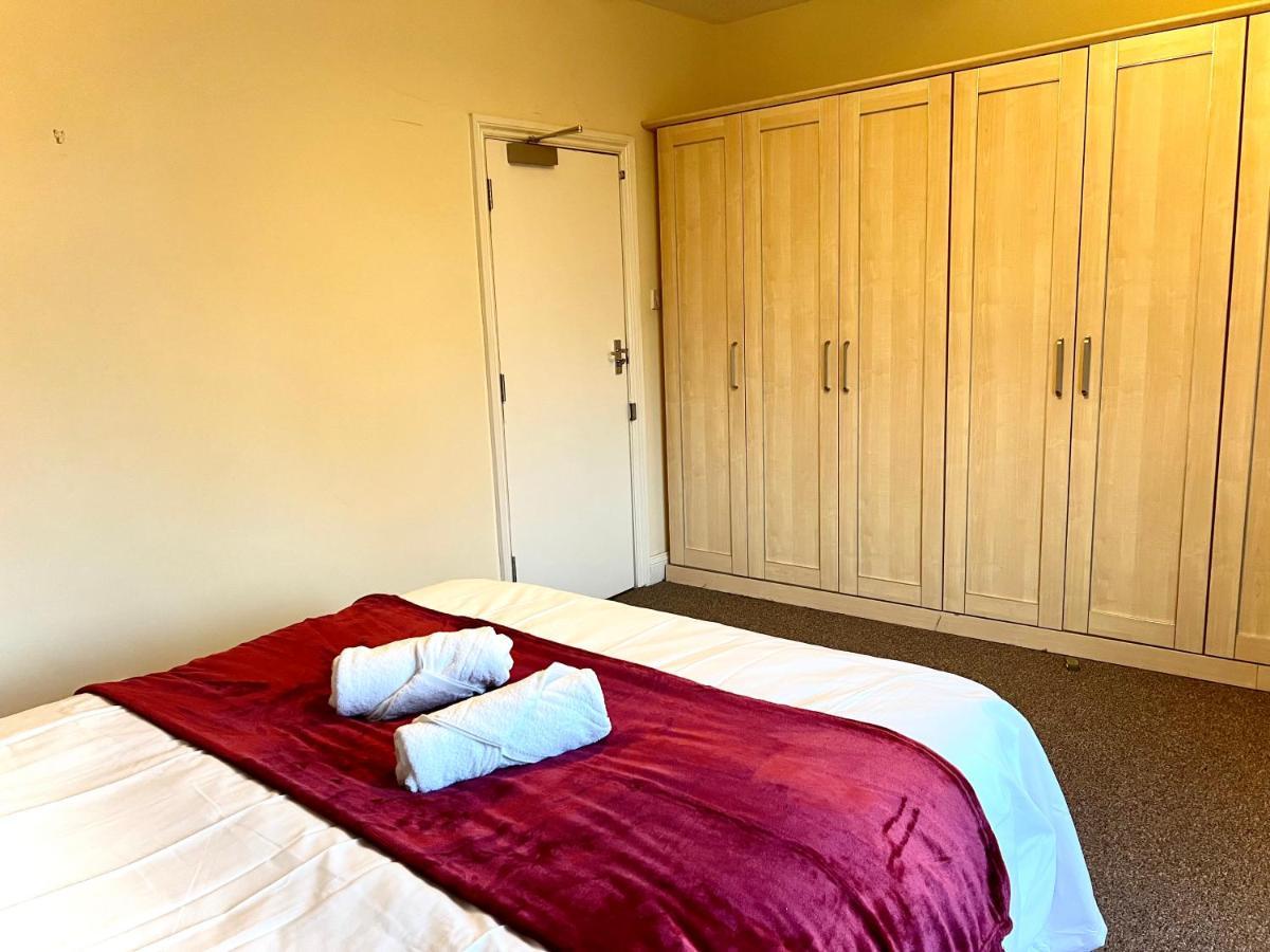 Aldgate Holiday Rooms London Exteriör bild