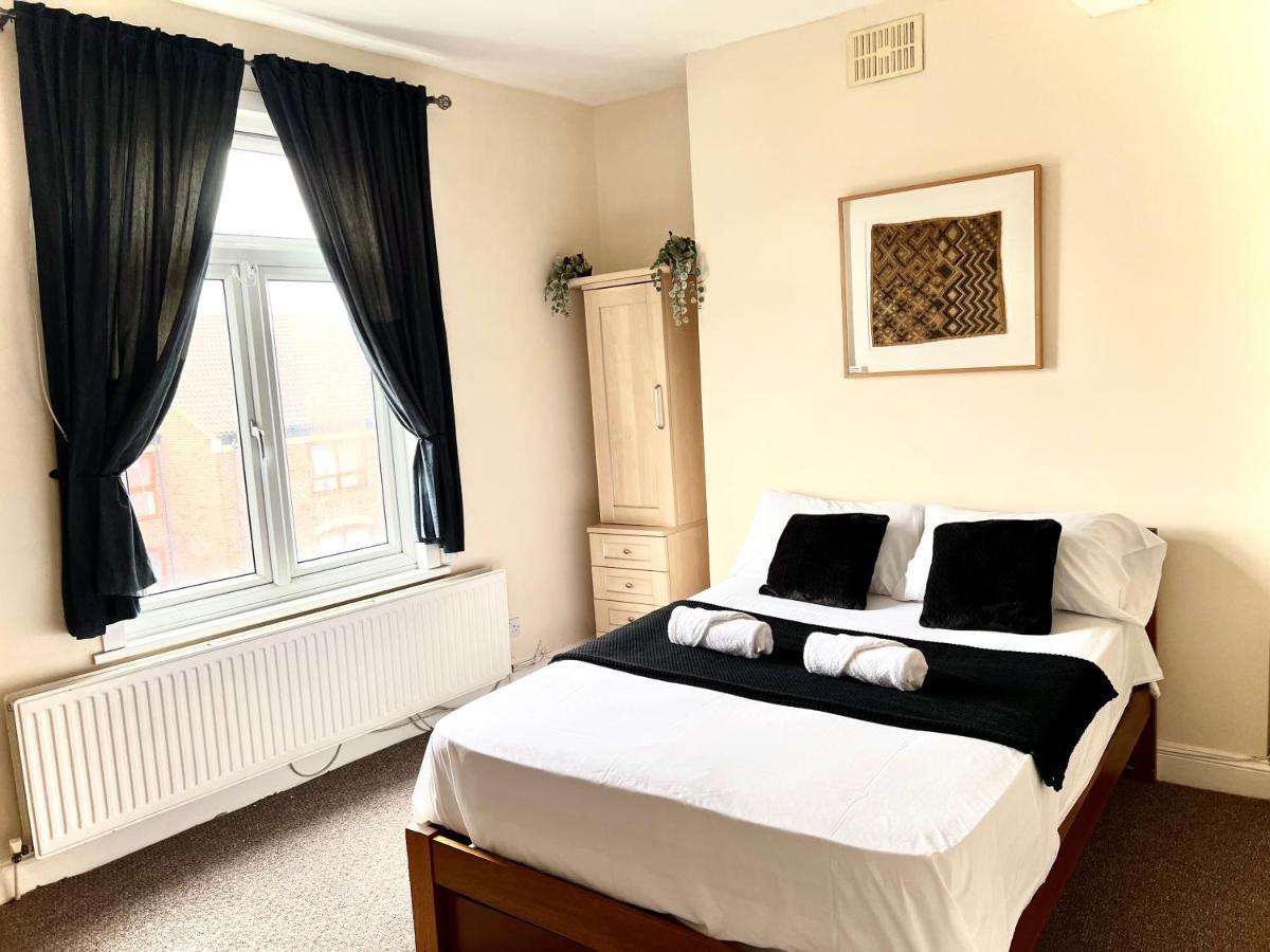 Aldgate Holiday Rooms London Exteriör bild
