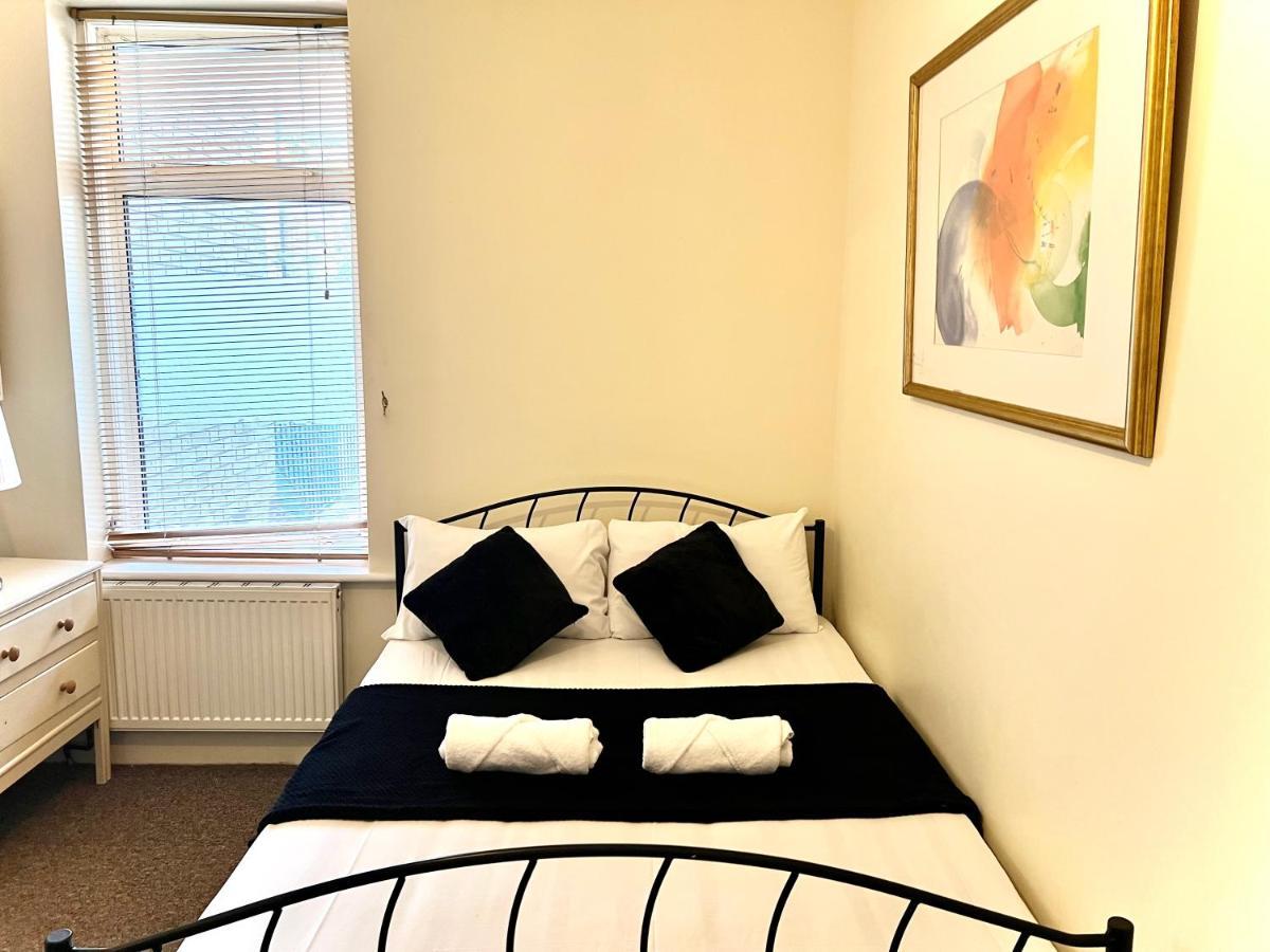 Aldgate Holiday Rooms London Exteriör bild