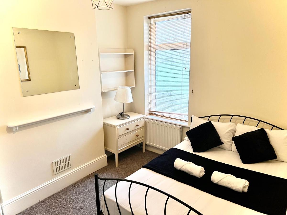 Aldgate Holiday Rooms London Exteriör bild