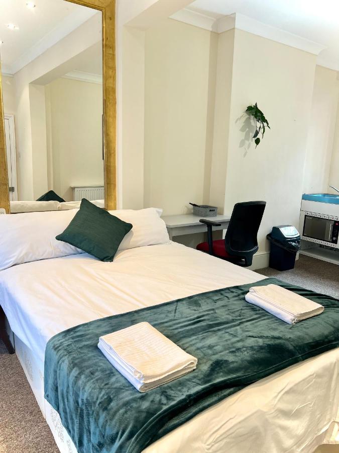 Aldgate Holiday Rooms London Exteriör bild